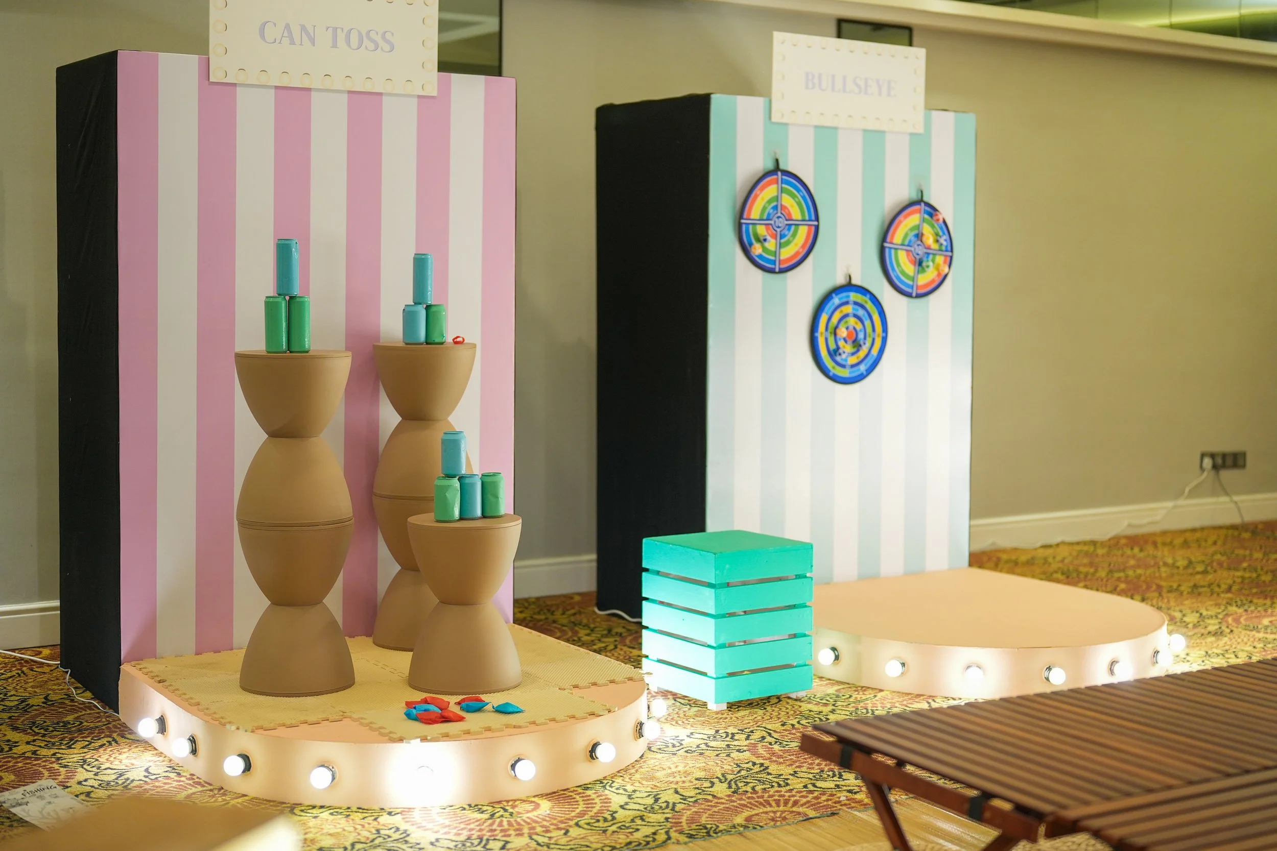 Can Toss Carnival Theme Game
