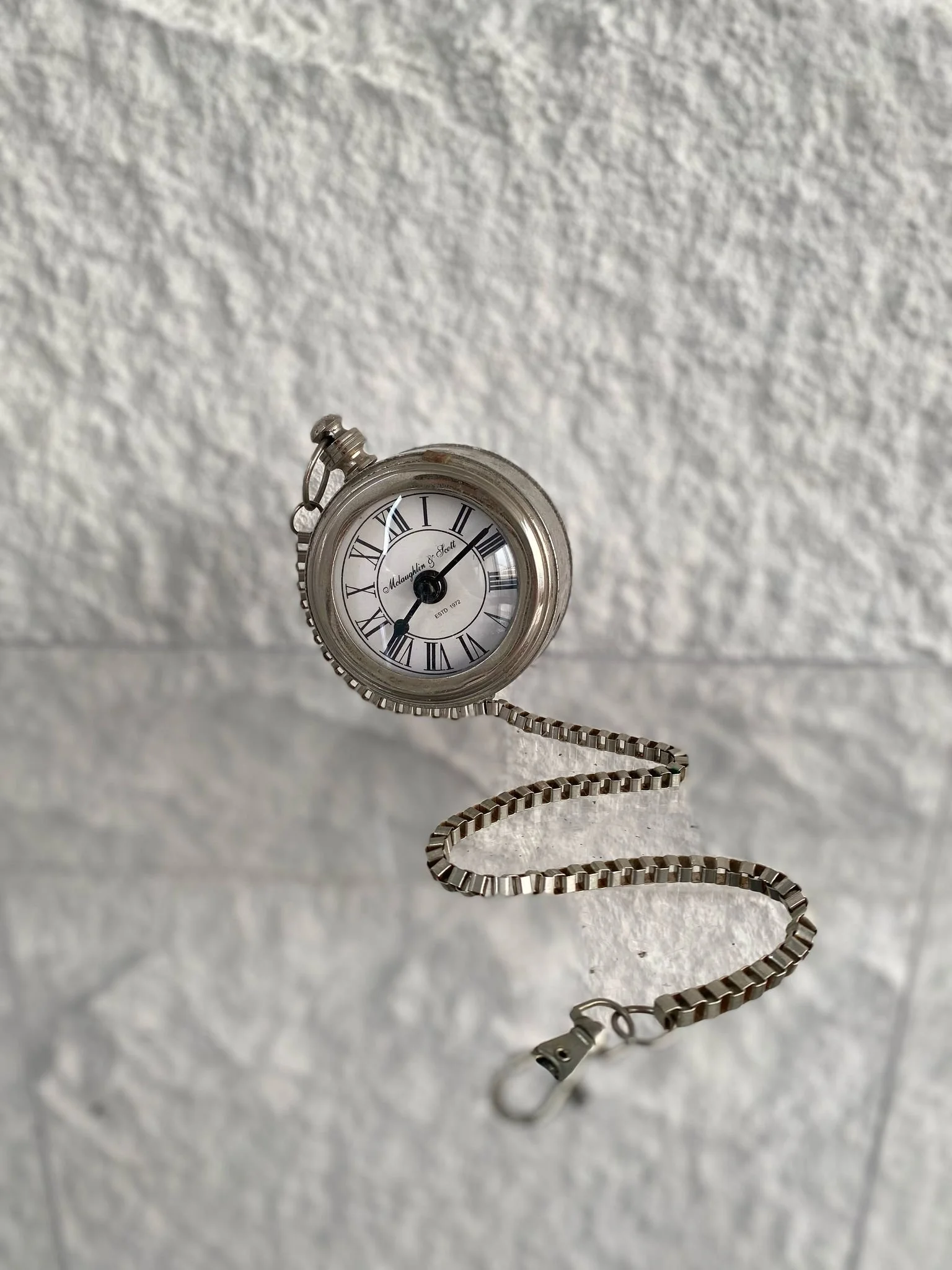 Chain Vintage Clock