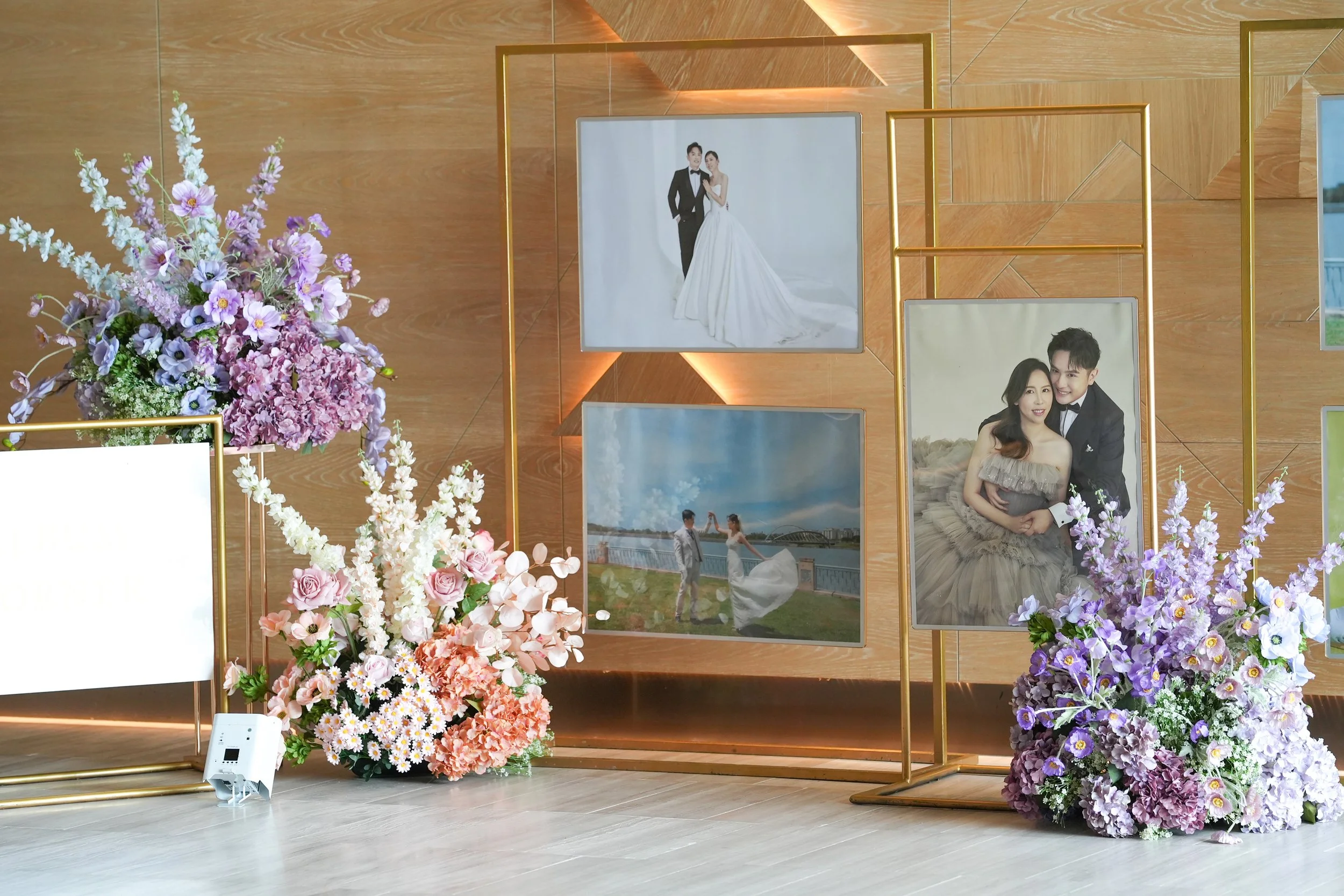 Photo Album Metal Stand Set of 5