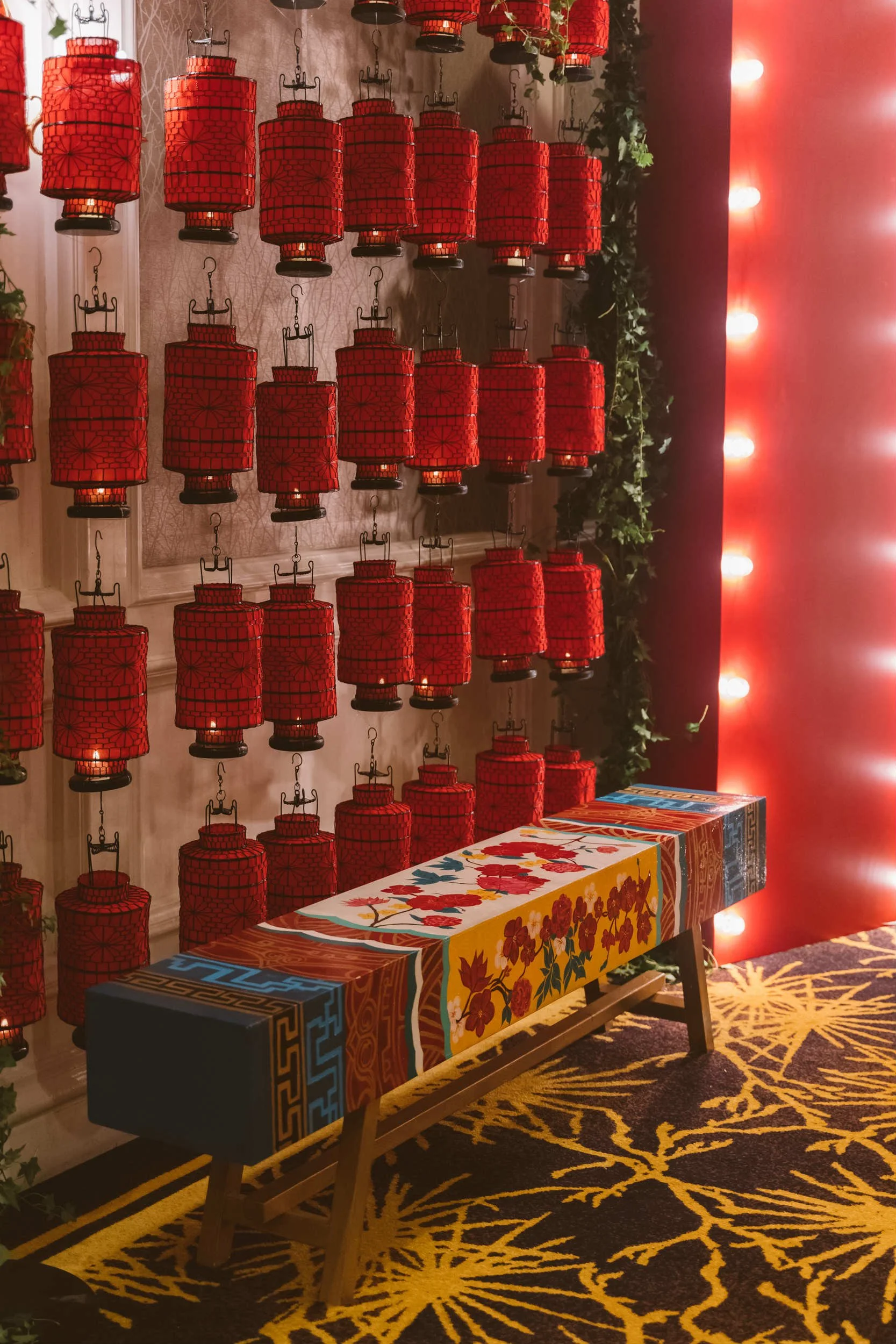 Oriental Lantern Wall