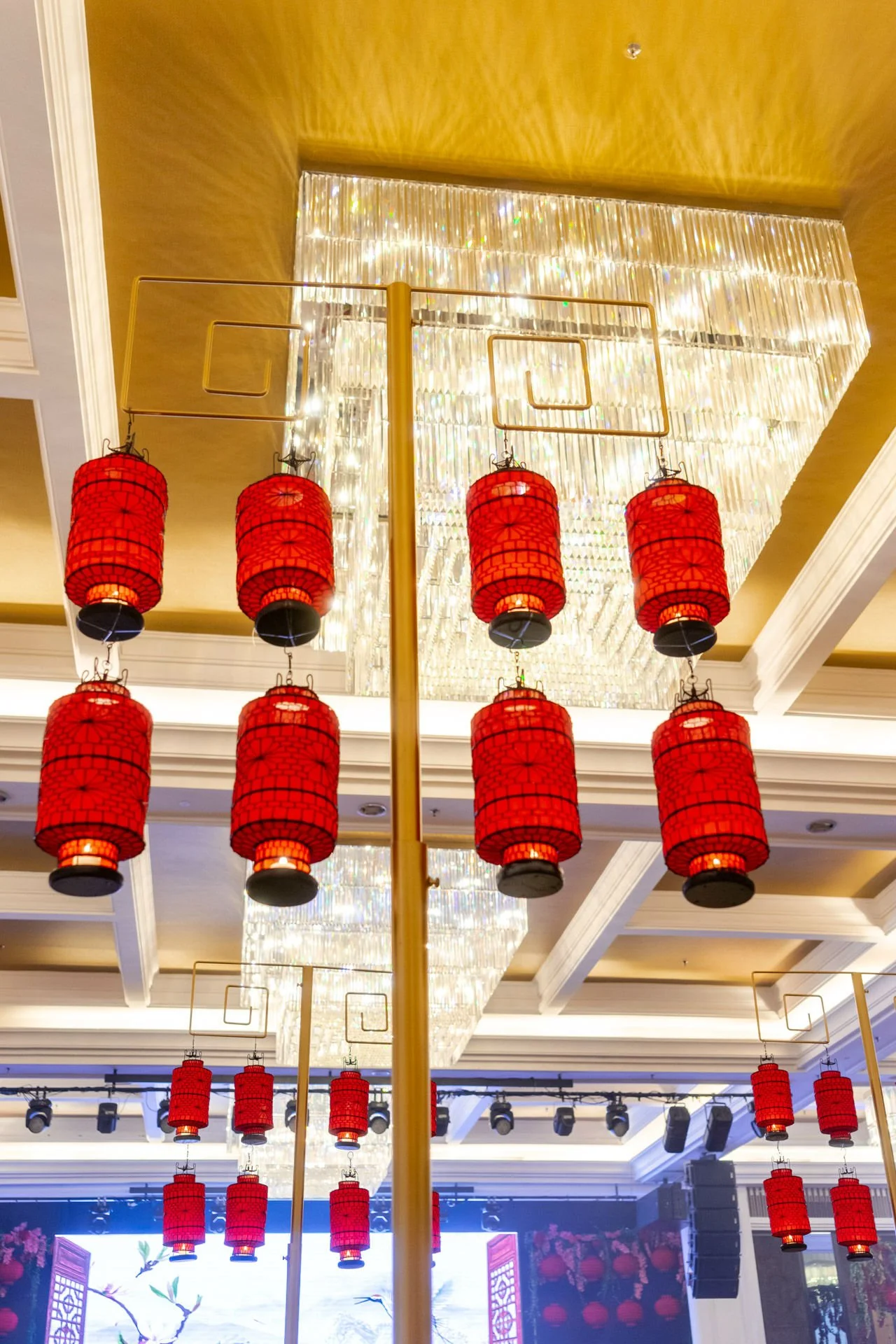 12ft Lantern Stands