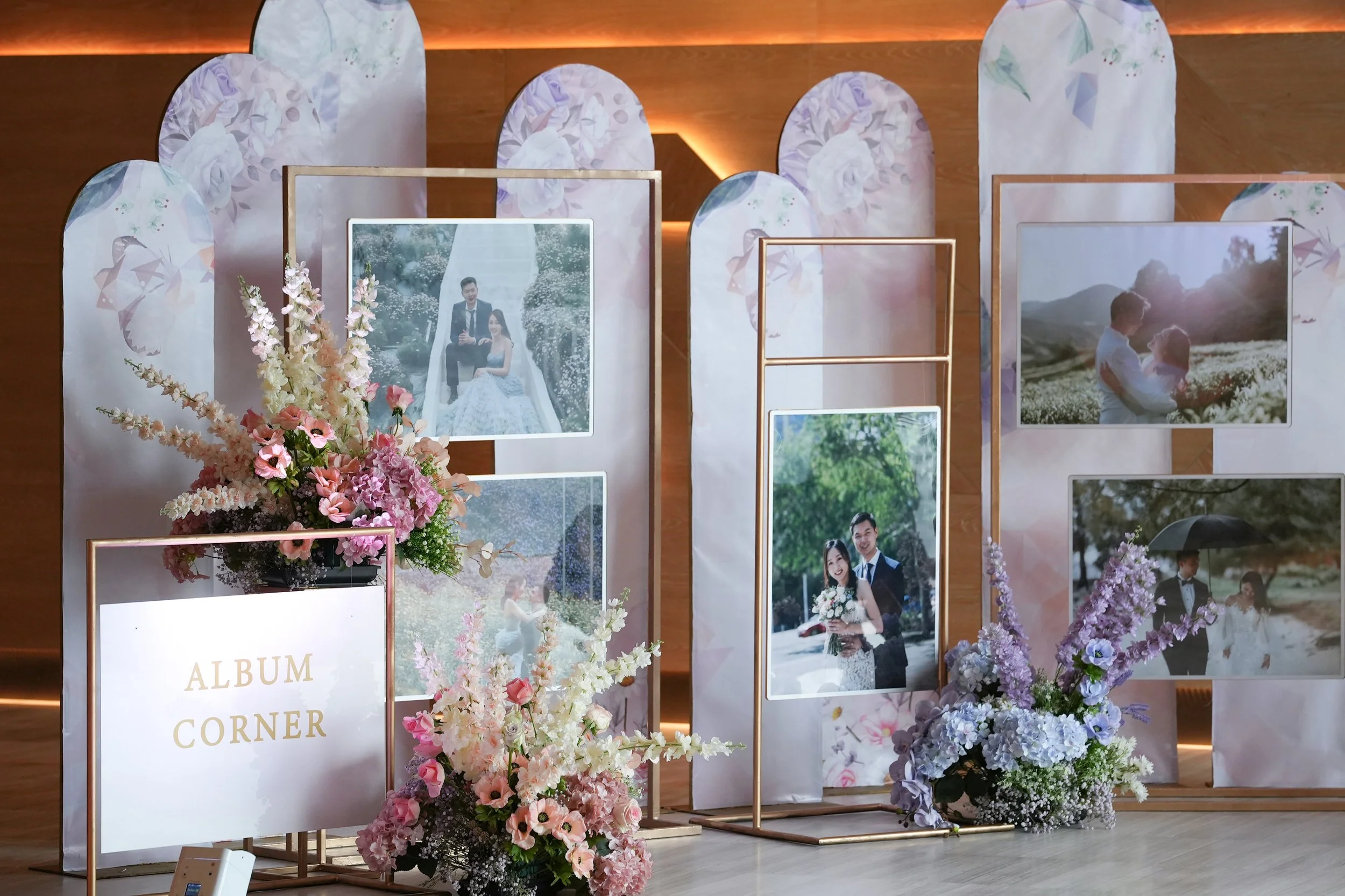 Photo Album Metal Stand Set of 5
