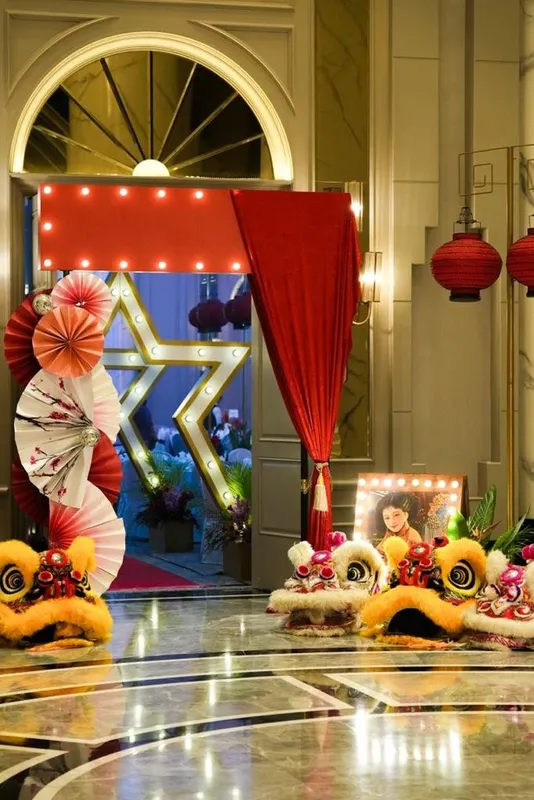 Oriental Marquee Arch