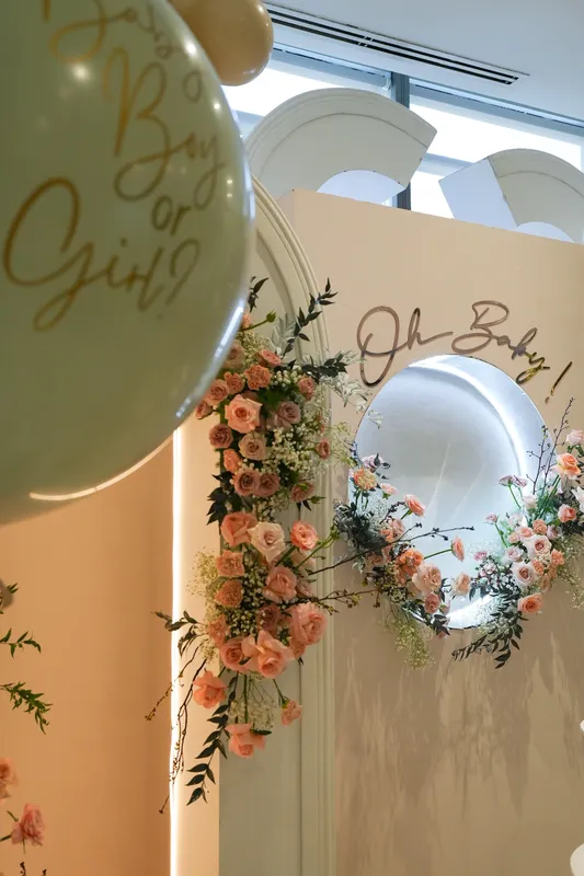 Illuminated Recessed Ring Backdrop