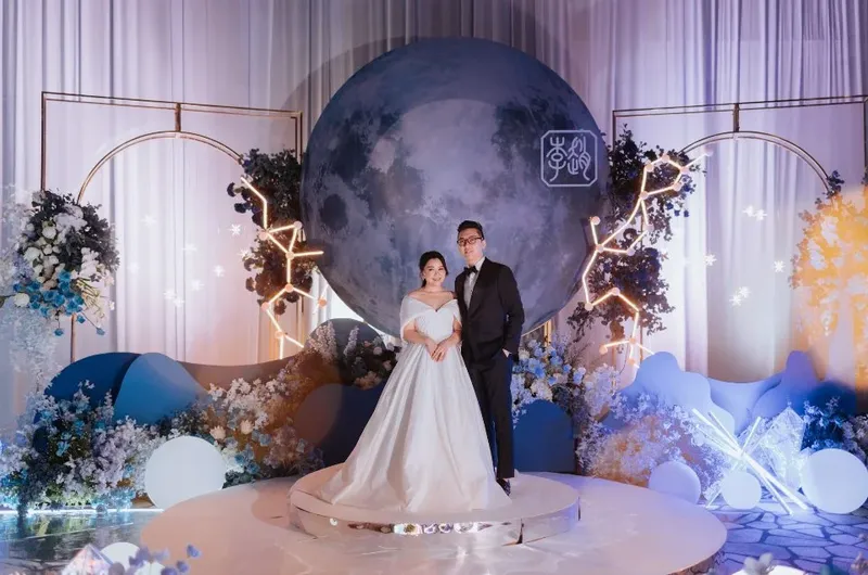 12ft Moon Backdrop