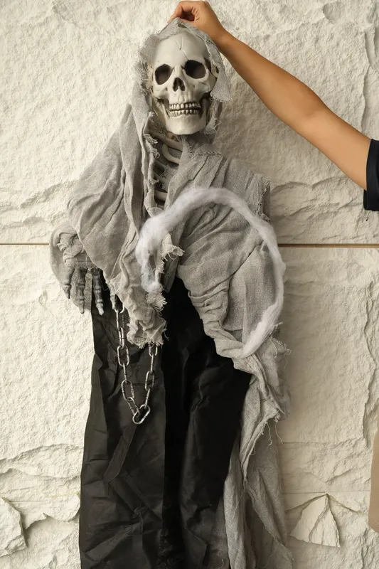 Hanging Skeleton #5