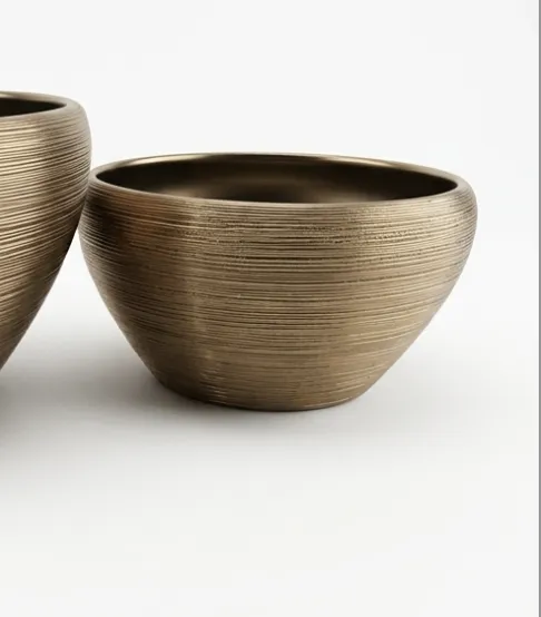 H14.8cm (height) x D22cm (diameter)