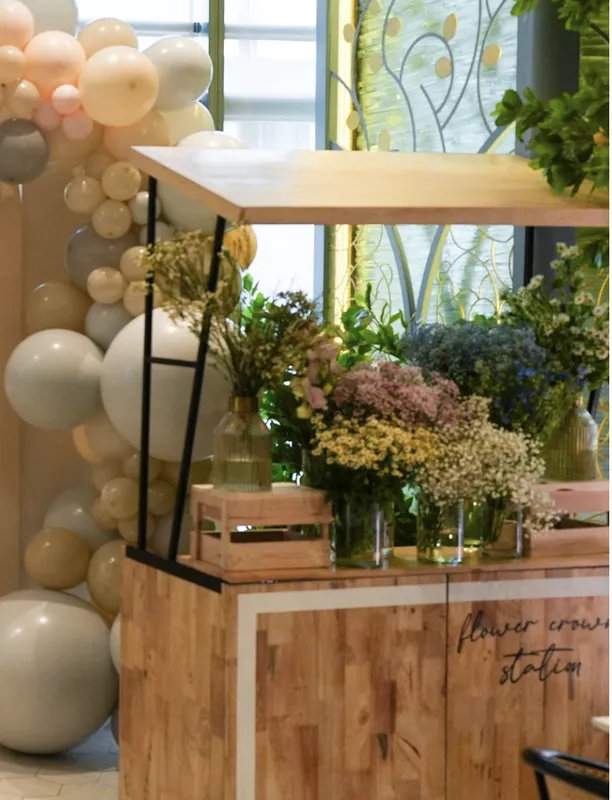 Fresh Flower Crown Station