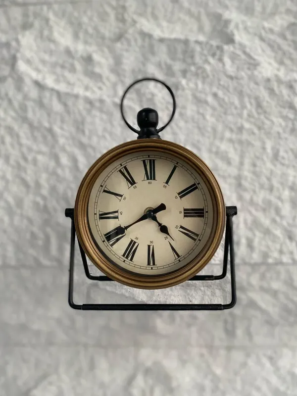 Vintage Table Clock Type 1